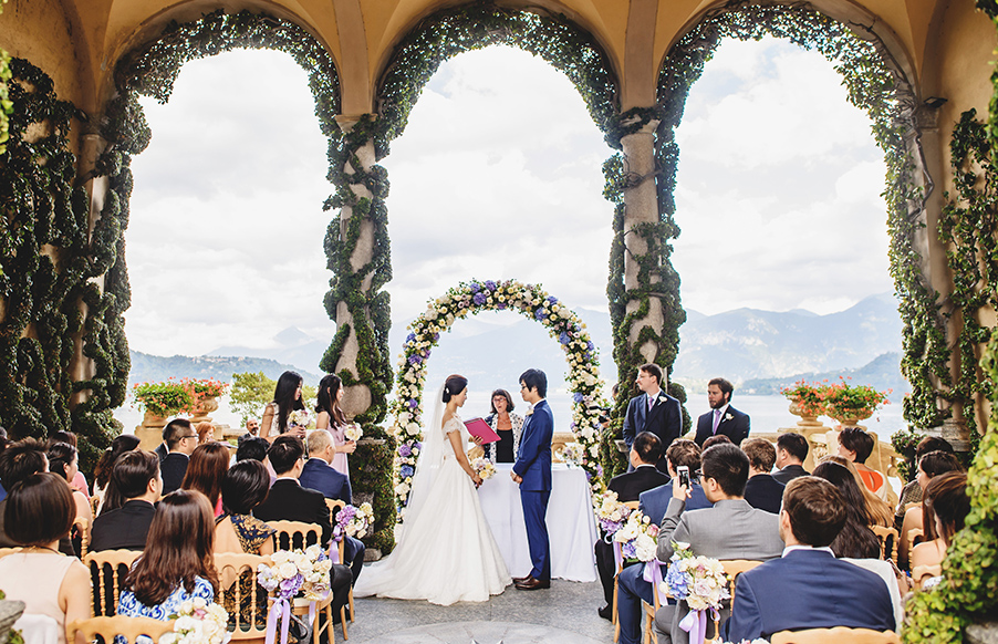 Villa-Balbianello-ceremony-Lake-Como-wedding-venue