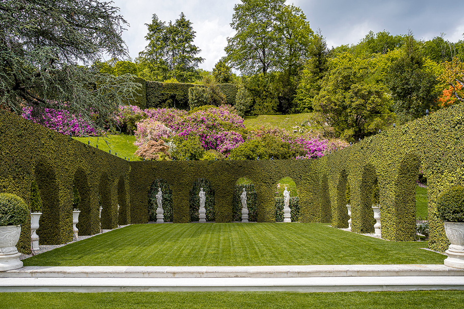 Villa-Bonomi-Lake-Como-wedding-venue-arched-lawn-terrace-on-Lake-Como