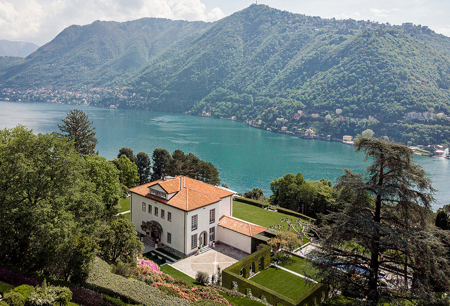Villa-Bonomi-Lake-Como-wedding-venue-with-a-view