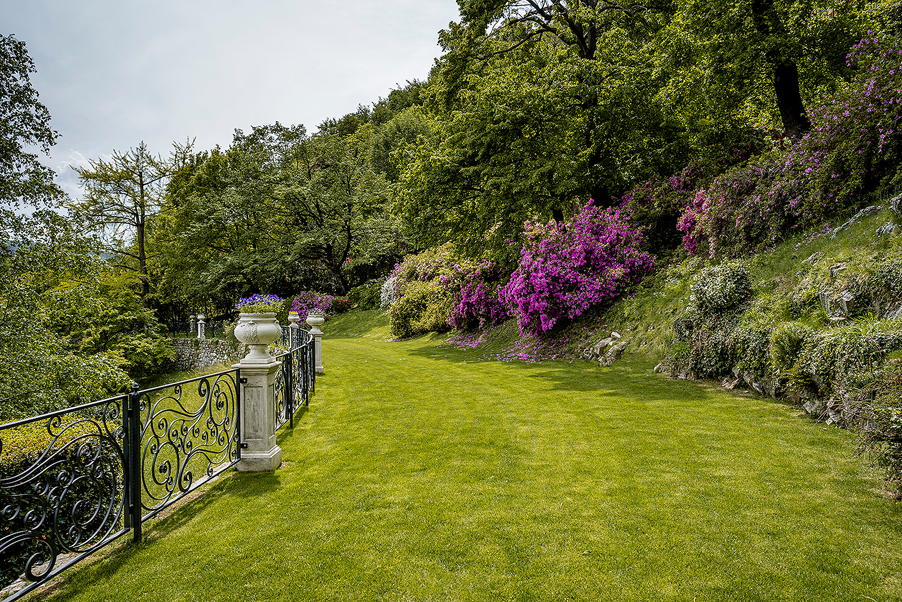 Villa-Bonomi-wedding-venue-gardens-and-terraces