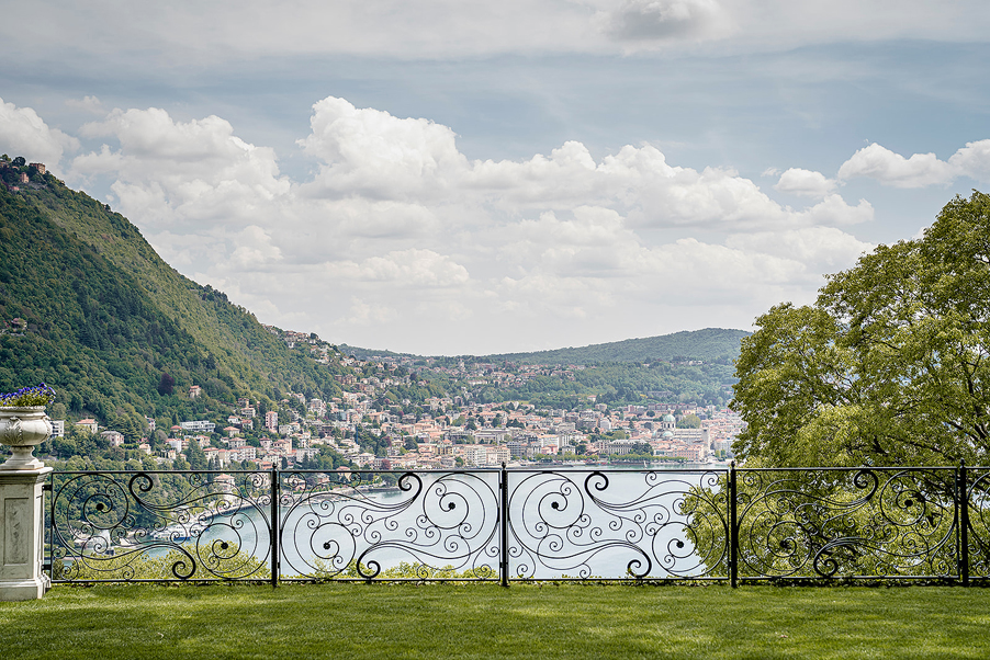 Villa-Bonomi-wedding-venue-with-view-of-Lake-Como