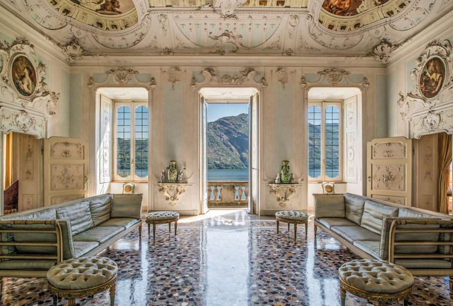 Villa-Sola-Cabiati-grand-hall-on-Lake-Como-for-weddings